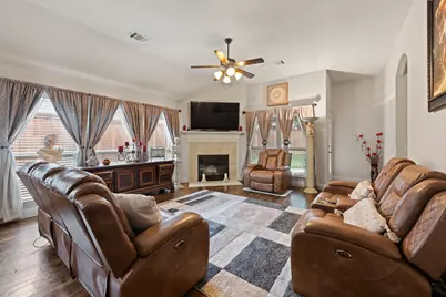 1000 Longhorn Drive, Aubrey, TX 76227 - Photo 14