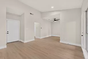 8600 Coppertowne Ln, Dallas, TX 75243 - Photo 4