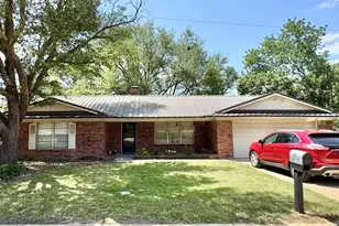 1785 Cypress Ln, Canton, TX 75103 - Photo 1