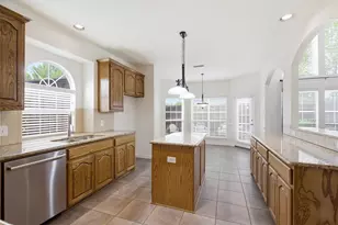 2305 Trickling Creek Dr, Garland, TX 75041 - Photo 14