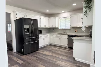 2530 Stresa Lane, Grand Prairie, TX 75052 - Photo 10