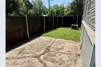 131 E Hull Street, Denison, TX 75021 - Photo 8