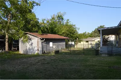 1403 Bonham Street, Commerce, TX 75428 - Photo 30