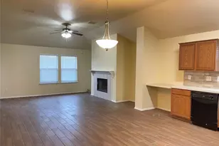 5548 Spring Ridge Dr, Watauga, TX 76137 - Photo 10