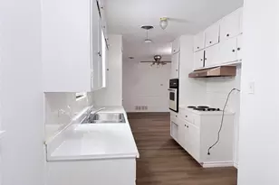 1207 Cherokee St, Arlington, TX 76012 - Photo 6