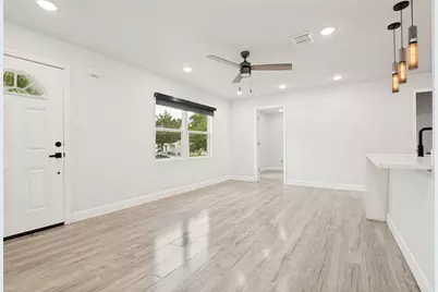 1301 Cardinal Street, Arlington, TX 76010 - Photo 6