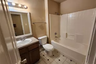 939 Baker St, Fort Worth, TX 76104 - Photo 14