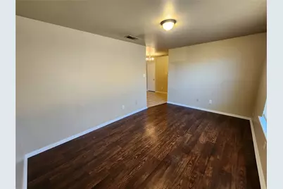 939 Baker Street, Fort Worth, TX 76104 - Photo 2