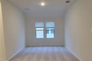 11346 Sugarlands Dr, Frisco, TX 75035 - Photo 10