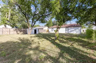 239 Halsey St, Dallas, TX 75224 - Photo 16