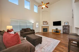 15724 Landing Creek Ln, Fort Worth, TX 76262 - Photo 2