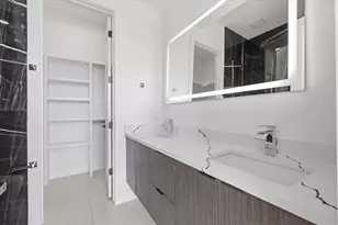 2015 California Dr, Dallas, TX 75204 - Photo 14