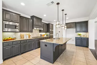 932 Champions Court, Roanoke, TX 76262 - Photo 12