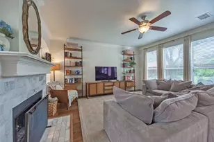 3922 Rolling Oaks Dr, Carrollton, TX 75007 - Photo 8