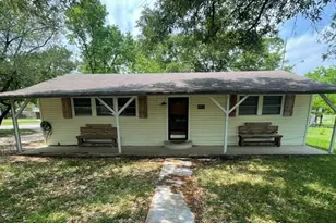 403 Live Oak St, Royse City, TX 75189 - Photo 1