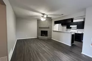 2408 Indigo Ln, Arlington, TX 76015 - Photo 2