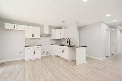 10406 Kinslow Drive, Dallas, TX 75217 - Photo 10