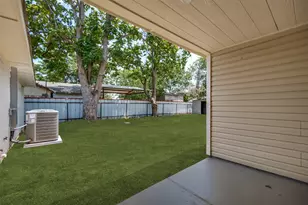10406 Kinslow Dr, Dallas, TX 75217 - Photo 30