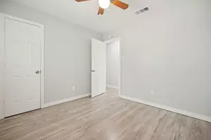 10406 Kinslow Dr, Dallas, TX 75217 - Photo 24