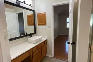 2332 Abbington Ln, Grand Prairie, TX 75052 - Photo 16