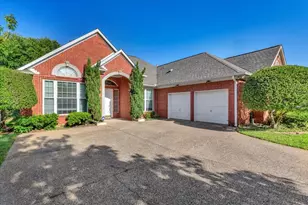 716 Ticonderoga Dr, Denton, TX 76205 - Photo 1