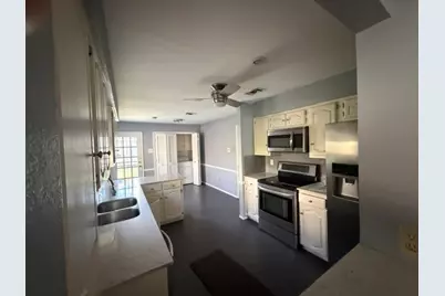 2525 W Oakdale Road, Irving, TX 75060 - Photo 10