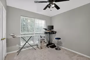 10201 Perkins Dr, Irving, TX 75063 - Photo 6