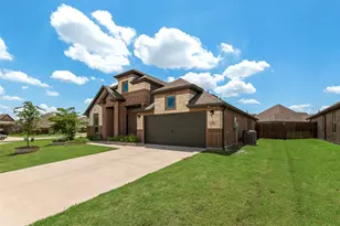 136 Aucuba Ln, Waxahachie, TX 75165 - Photo 4
