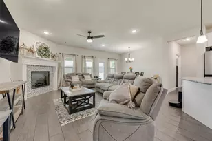 136 Aucuba Ln, Waxahachie, TX 75165 - Photo 18