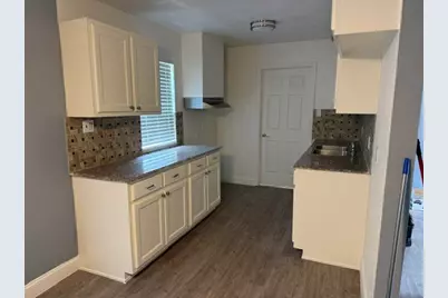 14206 Cimarron Drive, Balch Springs, TX 75180 - Photo 8