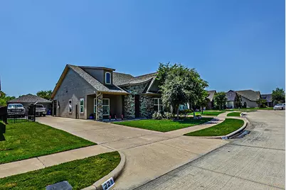 221 Tinker Trail, Burleson, TX 76028 - Photo 4