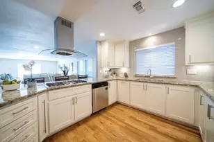 2004 Caddo St, Dallas, TX 75204 - Photo 14