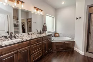 110 E Iriquois Dr, Lake Kiowa, TX 76240 - Photo 28
