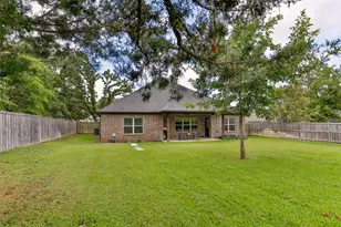 110 E Iriquois Dr, Lake Kiowa, TX 76240 - Photo 24