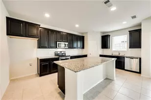 921 Foxglove Dr, Little Elm, TX 75068 - Photo 4