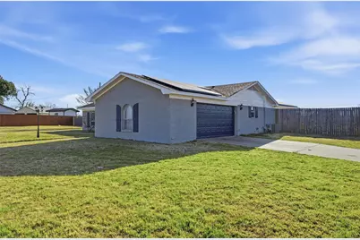 4301 Gram Lane, Bellmead, TX 76705 - Photo 2