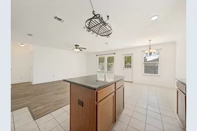 1281 Wysteria Lane, Burleson, TX 76028 - Photo 10