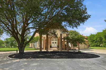 220 Meadow Lake Court, Double Oak, TX 75077 - Photo 8