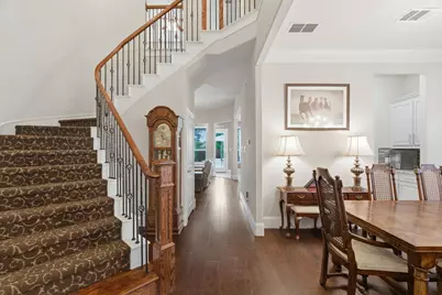 400 Ridgewood Drive, Lewisville, TX 75067 - Photo 8