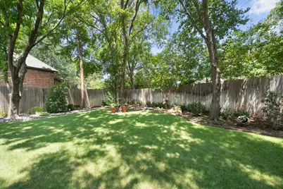 2111 Castle View Road, Mansfield, TX 76063 - Photo 34