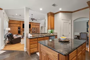 2111 Castle View Rd, Mansfield, TX 76063 - Photo 14