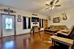 1347 Lcr 152, Mount Calm, TX 76673 - Photo 6