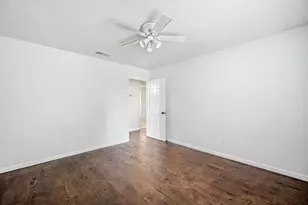 2705 Timberleaf Dr, Carrollton, TX 75006 - Photo 18