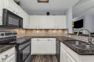 12660 Hillcrest Rd, Dallas, TX 75230 - Photo 8