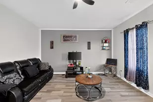 432 Glen Meadow Dr, Glenn Heights, TX 75154 - Photo 4