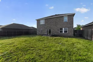 432 Glen Meadow Dr, Glenn Heights, TX 75154 - Photo 2