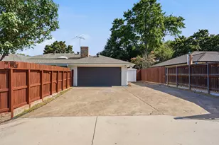 2369 Claridge Cir, Plano, TX 75075 - Photo 38