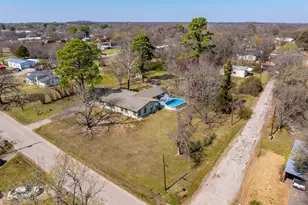 609 E Quitman St, Alba, TX 75410 - Photo 30