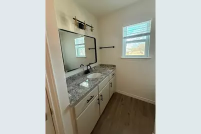 1505 W Pearl Street #15, Granbury, TX 76048 - Photo 14