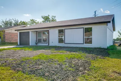 208 Woodgrove Street, Mesquite, TX 75181 - Photo 4